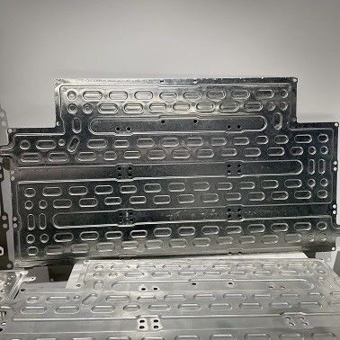 新しいエネルギー車電池のためのろう付けされた6mmのアルミニウム冷たい版