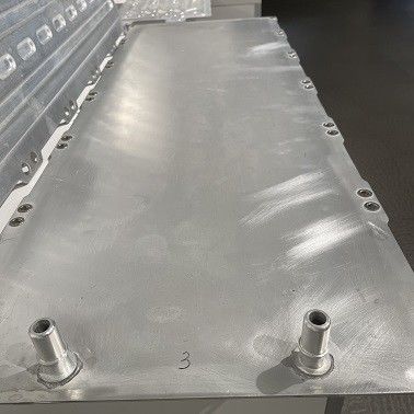 新しいエネルギー車電池のためのろう付けされた6mmのアルミニウム冷たい版
