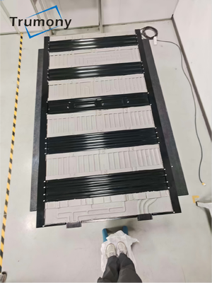 品質 1P104S ESS バッテリーモジュール用耐久性エポキシ断熱アルミニウム冷却板 工場