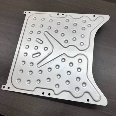 品質 パウチセルバッテリーモジュール用軽量アルミニウム液体冷却プレート450x350mm 工場